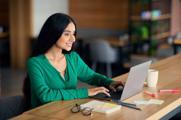 Beautiful long-haired indian woman looking for part-time job online