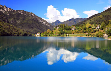 Fototapeta na wymiar The beautiful Lake Ledro in Trentino. Northern Italy, Europe.