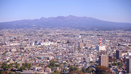 前橋市　群馬県庁舎から見た街並みと赤城山
