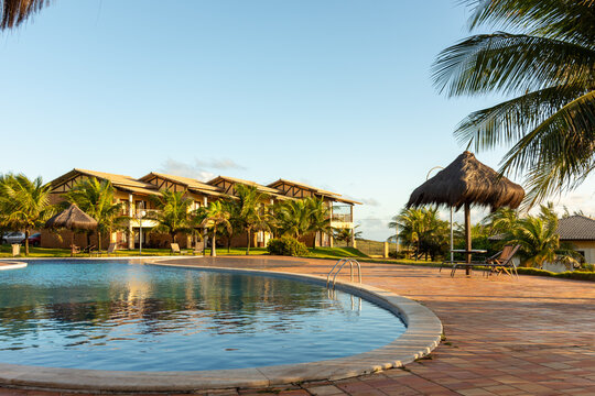 Reflexo na piscina