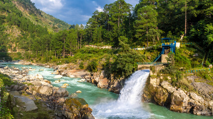 Obraz premium A check dam on the Bhagirathi River located at Maneri near Uttarkashi, Uttarakhand