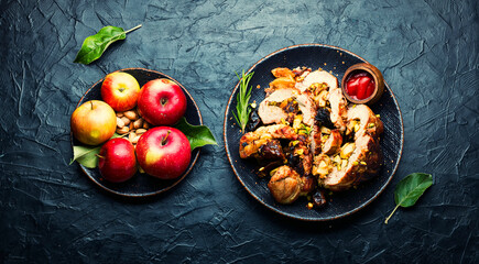 Meat roll with dates and apples