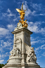 Fototapeta na wymiar The Victoria Memorial at Buckingham Palace, London.