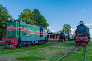 Eisenbahn Museum in Estland Haapsalu mit historischen Zügen aus der Zarenzeit und Sowjetunion