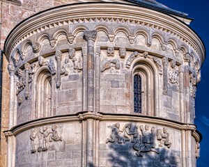 Obraz premium Stone Bible at Romaic Church Schoengrabern
