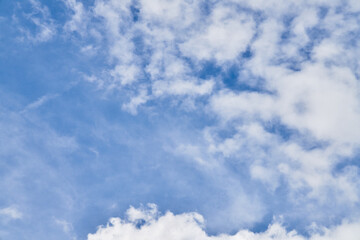 Fototapeta premium Beatiful blue sky with clouds on a sunny day