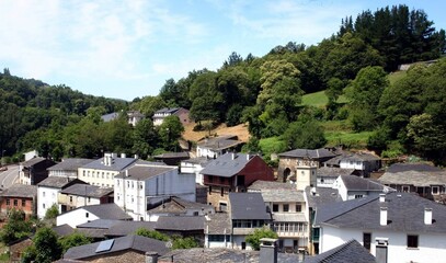 Obraz premium Pueblo de la montaña de Lugo, Galicia