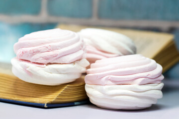Pink and white marshmallows, a healthy dessert