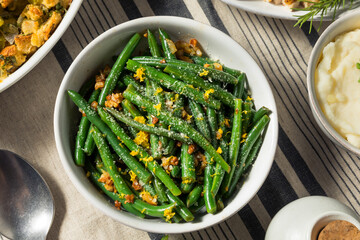 Healthy Homemade Thanksgiving Green Beans