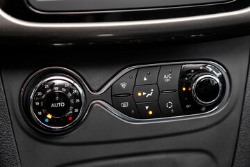 Conditioner and air flow control in a modern car