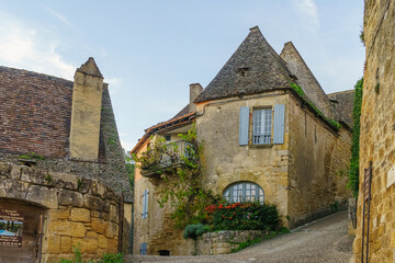 Fototapeta na wymiar Streets of the beautiful village of Beynac et Cazenac, France