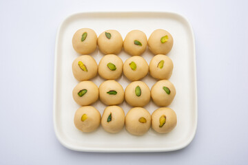 Malai peda or cream pera