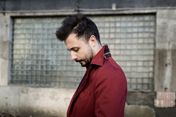 Obraz premium man in red coat
