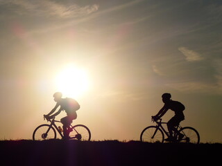 サイクリストのシルエット７