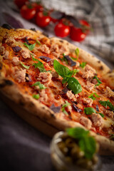 pizza with tuna and basil