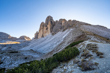 Dolomiten Drei Zinnen Sonnenaufgang Auronzo Hütte Dreizinnenhütte  Sextner Dolomiten Südtirol Ostalpen