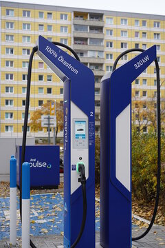 Aral pulse Schnellladestation f&uuml;r e-Autos in Berlin am 01.11.2021