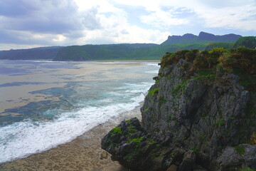 【沖縄県】軽石が打ち寄せる辺戸岬 / 【Okinawa】Cape Hedo where pumice stones rush