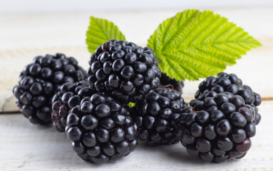 image of ripe blackberry close-up