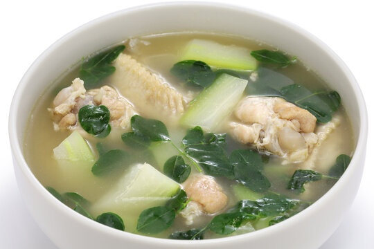 chicken green papaya moringa soup, Tinolang Manok, Filipino cuisine