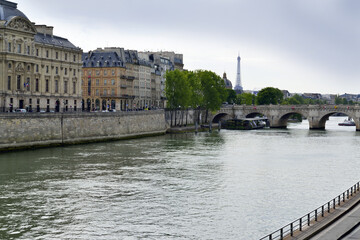 Fototapeta premium Paris is a city you want to return to