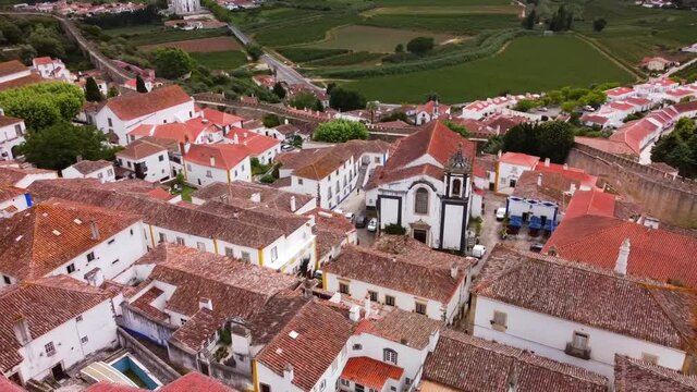 Obidos-Portugal Vista aerea sobre a Igreja de S.Pedro