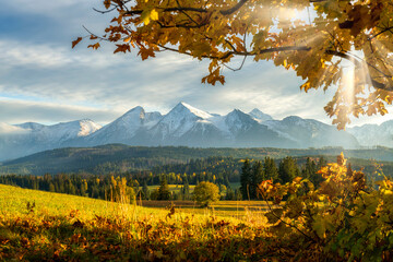 Beautiful autumn landscape of Tatry mountains - obrazy, fototapety, plakaty