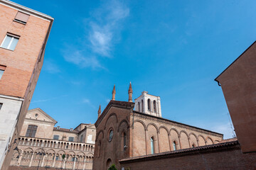 Fototapeta na wymiar Panoramic view of the cathedral of Ferrara