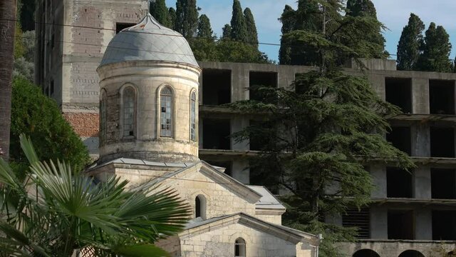 Close-up of the facade of the Simon Cananit Museum