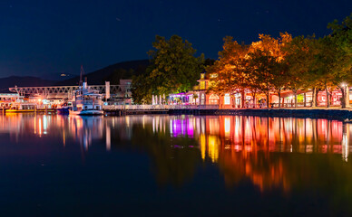 Obraz premium Abendspaziergang am Wörthersee in Kärnten