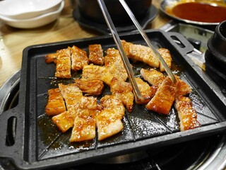 韓国の焼肉屋さんのサムギョプサル