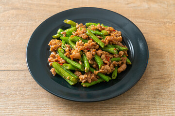 stir-fried french bean or green bean with minced pork