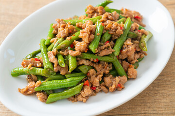 stir-fried french bean or green bean with minced pork