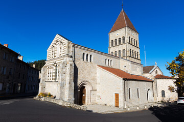 Fototapeta na wymiar Église de Riotord