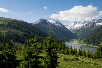 Obraz premium hiking in the high mountains