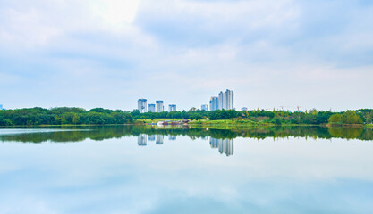 Fototapeta na wymiar A lake in Chengdu Wetland Park, China