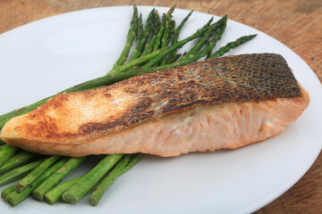 salmon and asparagus