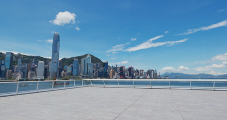 Fototapeta na wymiar Hong Kong city skyline with shopping mall