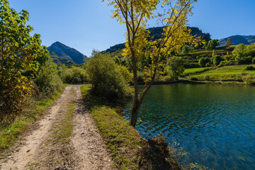 Fototapeta na wymiar Autumn landscape in the town of Valle de Lago in Somiedo, Asturias. Spain 