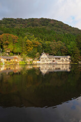 Obraz premium 大分県 湯布院 金鱗湖