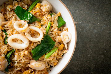 Fried rice with squid or octopus