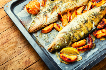 Baked dietary fish with quince