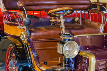 Fototapeta premium Vintage car - technology background