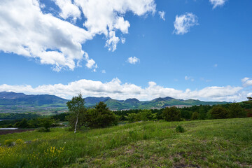 Fototapeta na wymiar 群馬県　嬬恋パノラマライン　愛妻の丘からの浅間山 