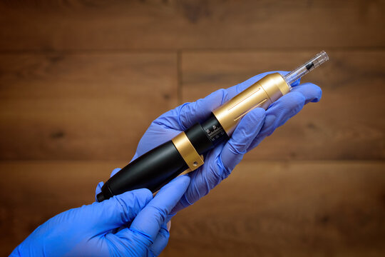 Lip augmentation tool hyaluron pen device