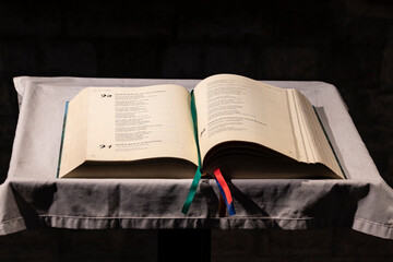 Holy Bible open with text in Catalan