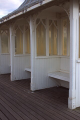 Seaside seating shelter