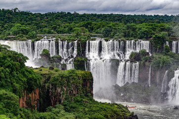 Fototapeta na wymiar Chutes d'Iguaçu au Brésil