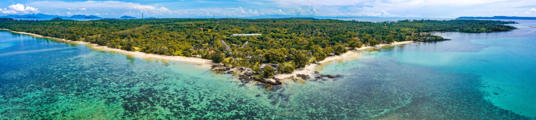 Fototapeta premium Koh Mak tropical island and its paradise beach near koh Chang, Trat, Thailand