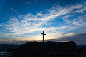 amanece tras la Cruz